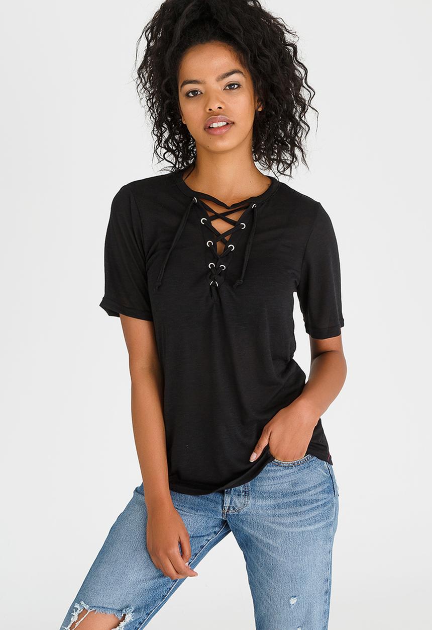 c(inch) - Lace-Up Choker Detail Tee Black