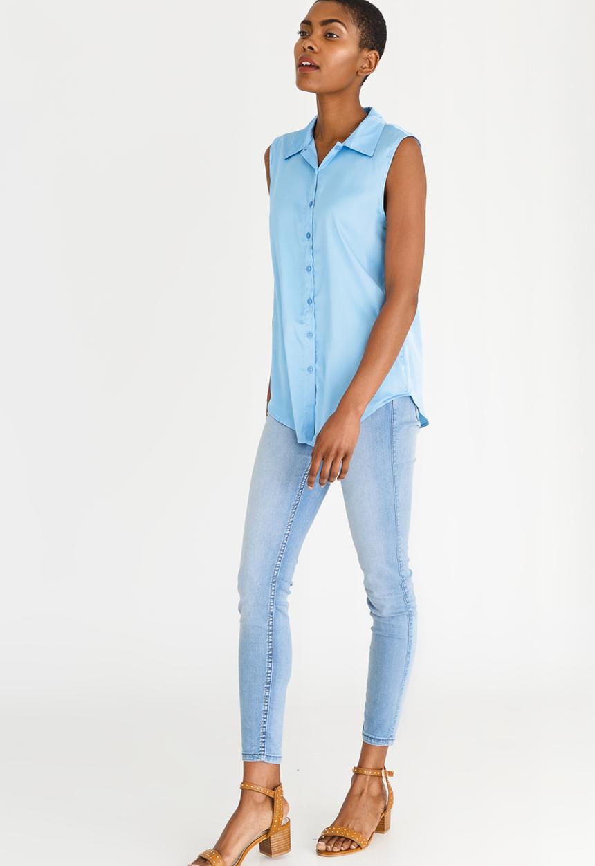 edit - Sleeveless Button Down Shirt Pale Blue