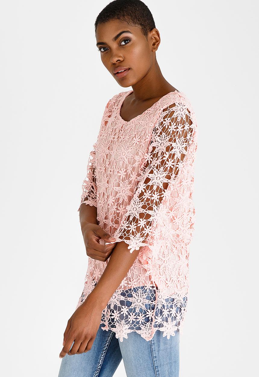 Revenge - Lace 3/4 Sleeve Top Peach