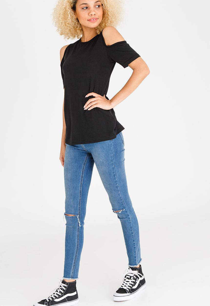 c(inch) - Cold Shoulder T-shirt Black