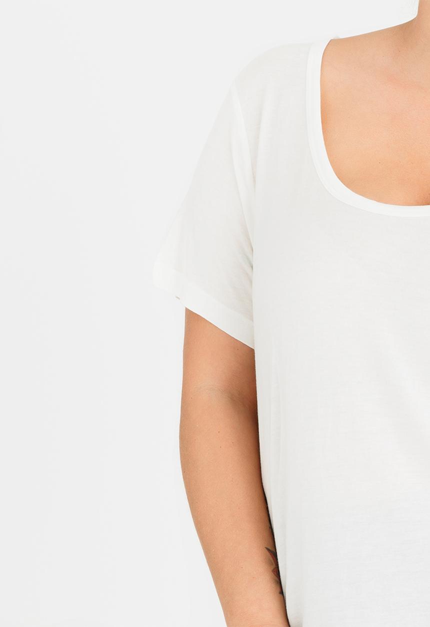 Brave Soul - Perrie Scoop Neck T-shirt Cream
