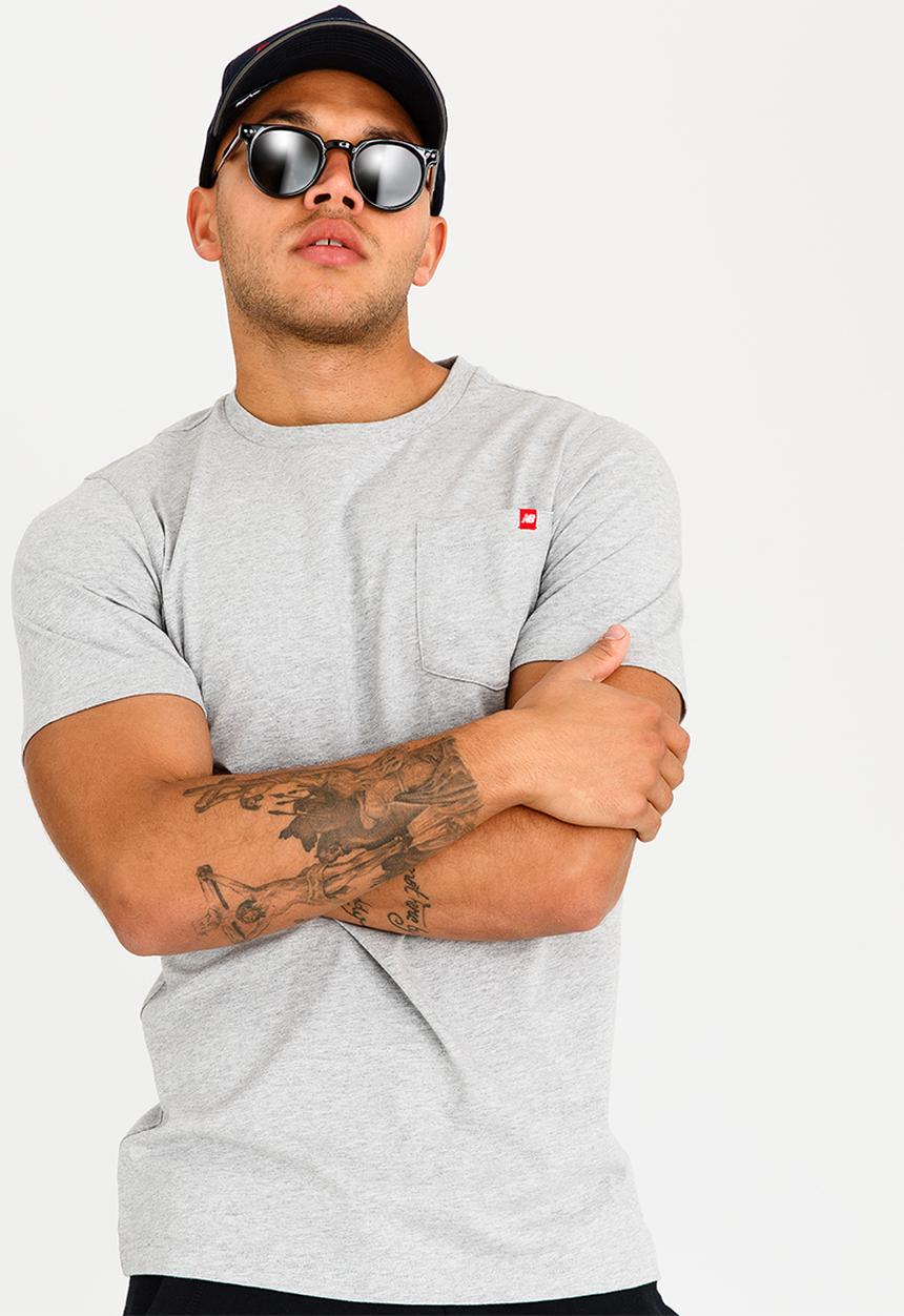 New Balance  - Essentials Pocket Tee Grey