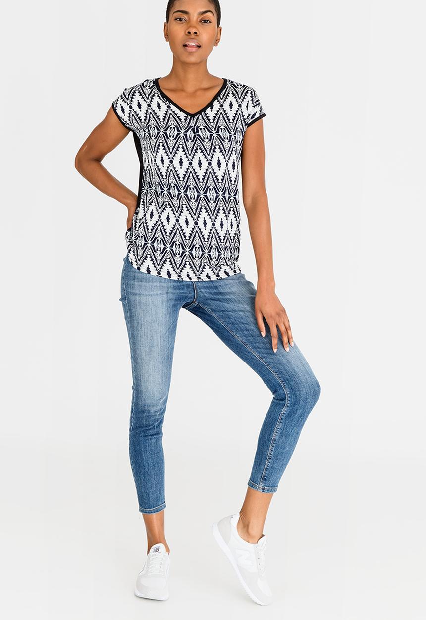 JEEP - All Over Printed V-neck Top Black and Grey
