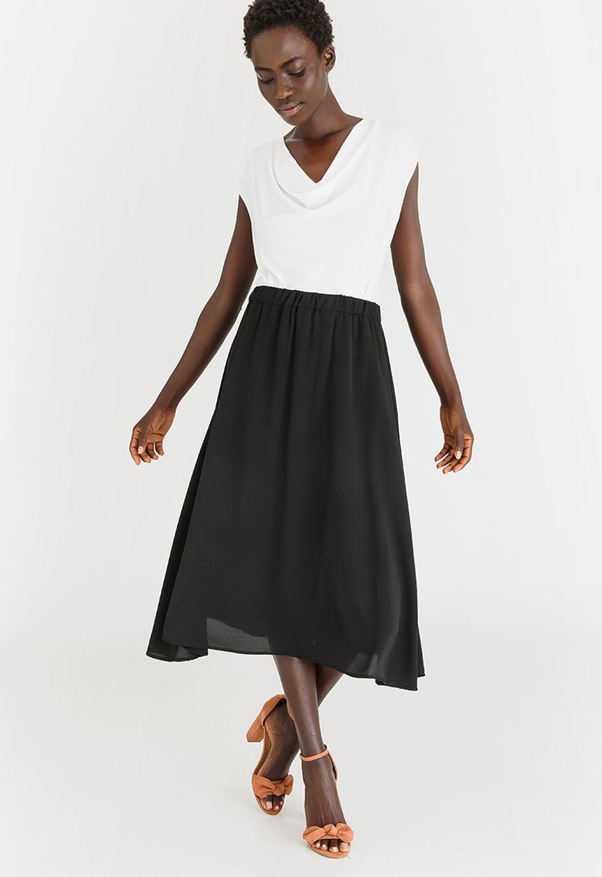 edit - Midi Flared Skirt Black