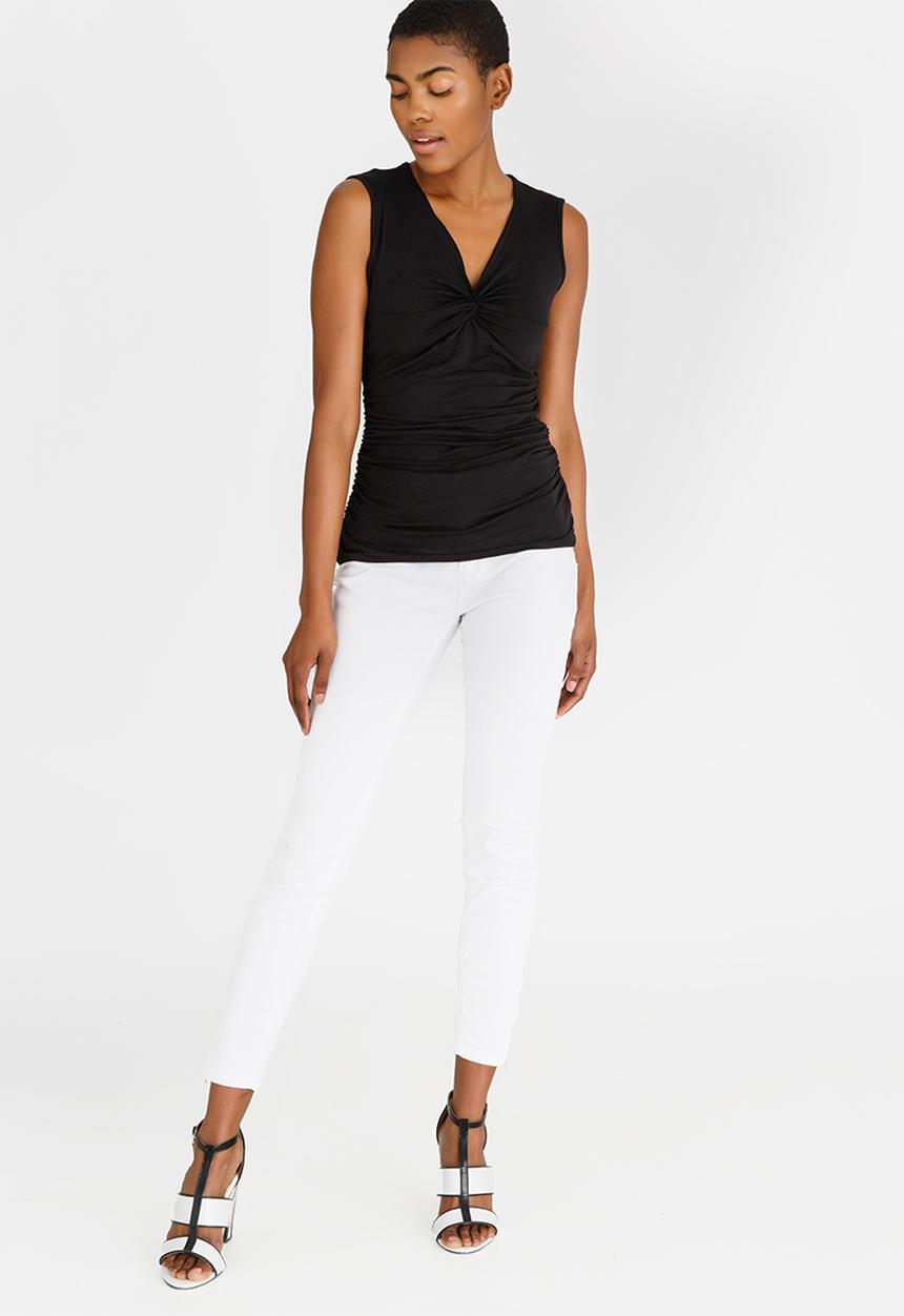 edit - Sleeveless Fitted Top Black