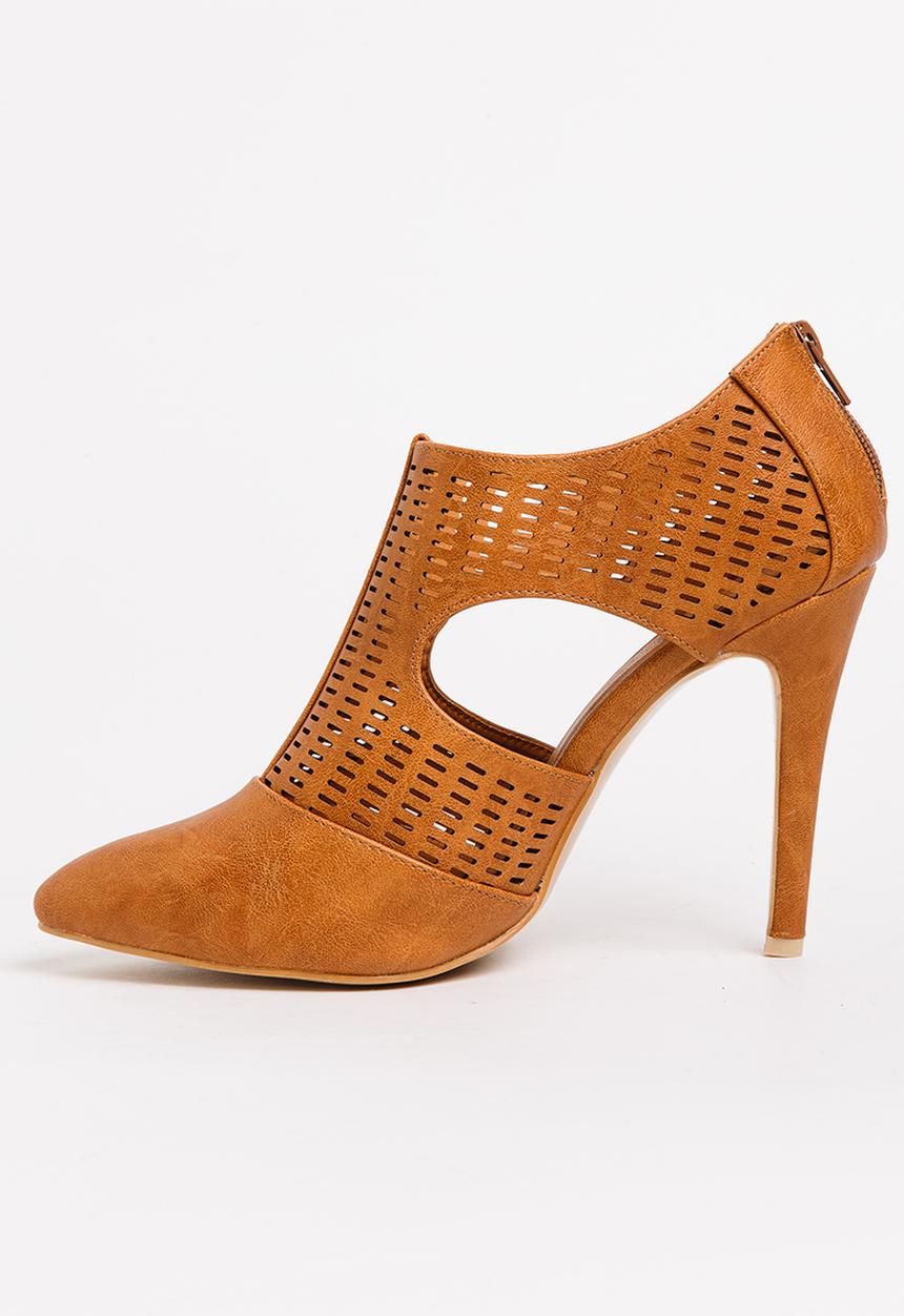 STYLE REPUBLIC - Laser-cut High Heels Camel