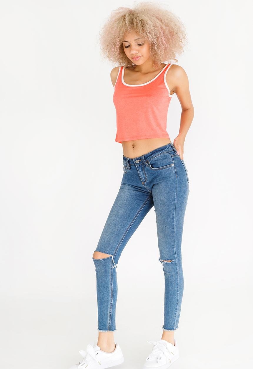 c(inch) - Cropped Tank Top Coral