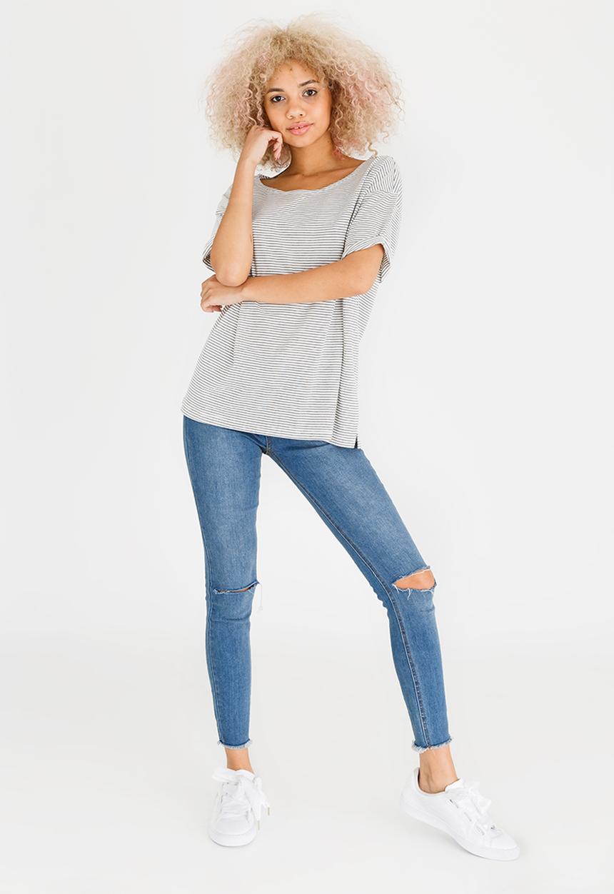 c(inch) - Oversized Basic T-shirt Black and White