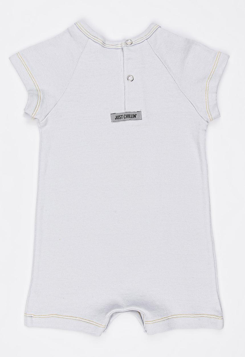 Just chillin - Grower Pale Grey