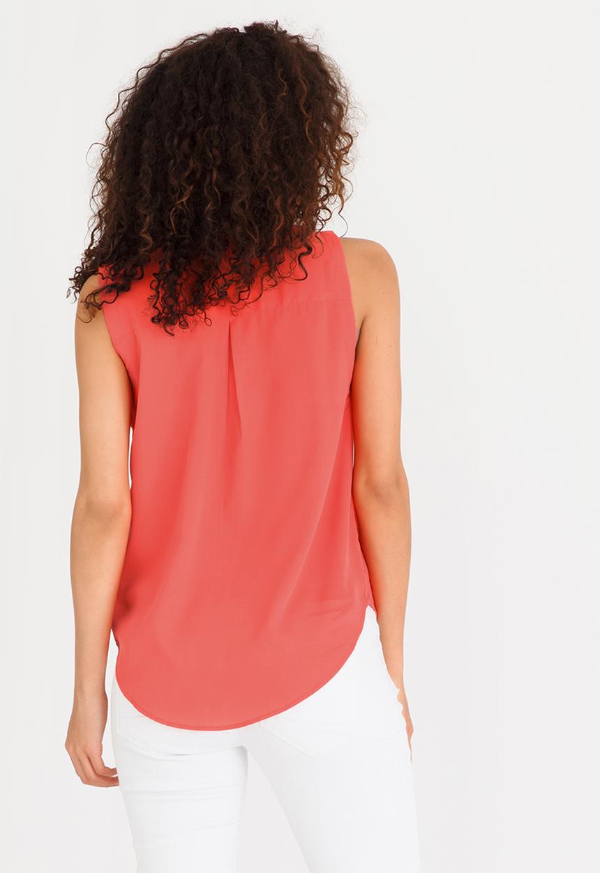 edit - Sleeveless Blouse with Front Pleats Peach