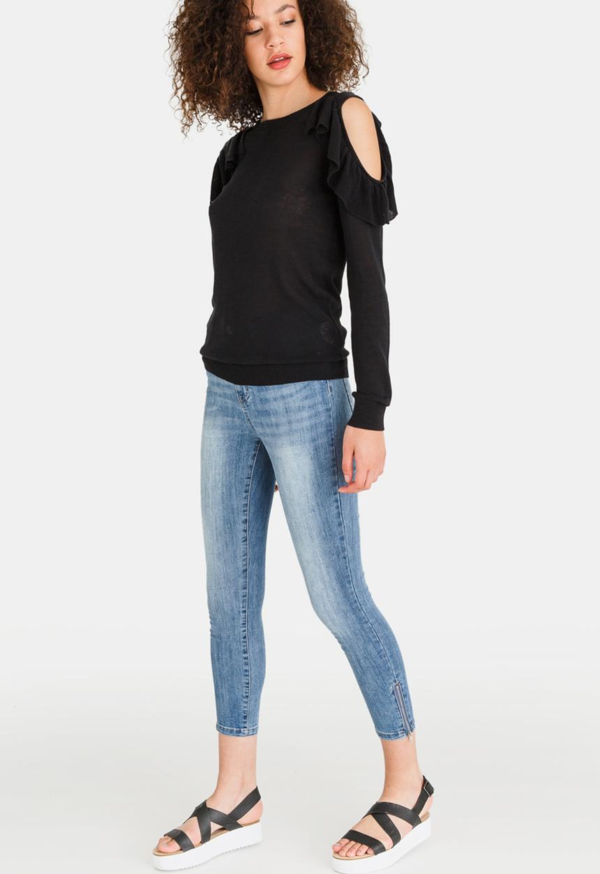 Vero Moda - Ulrikke Long Sleeve Ruffle Blouse Black