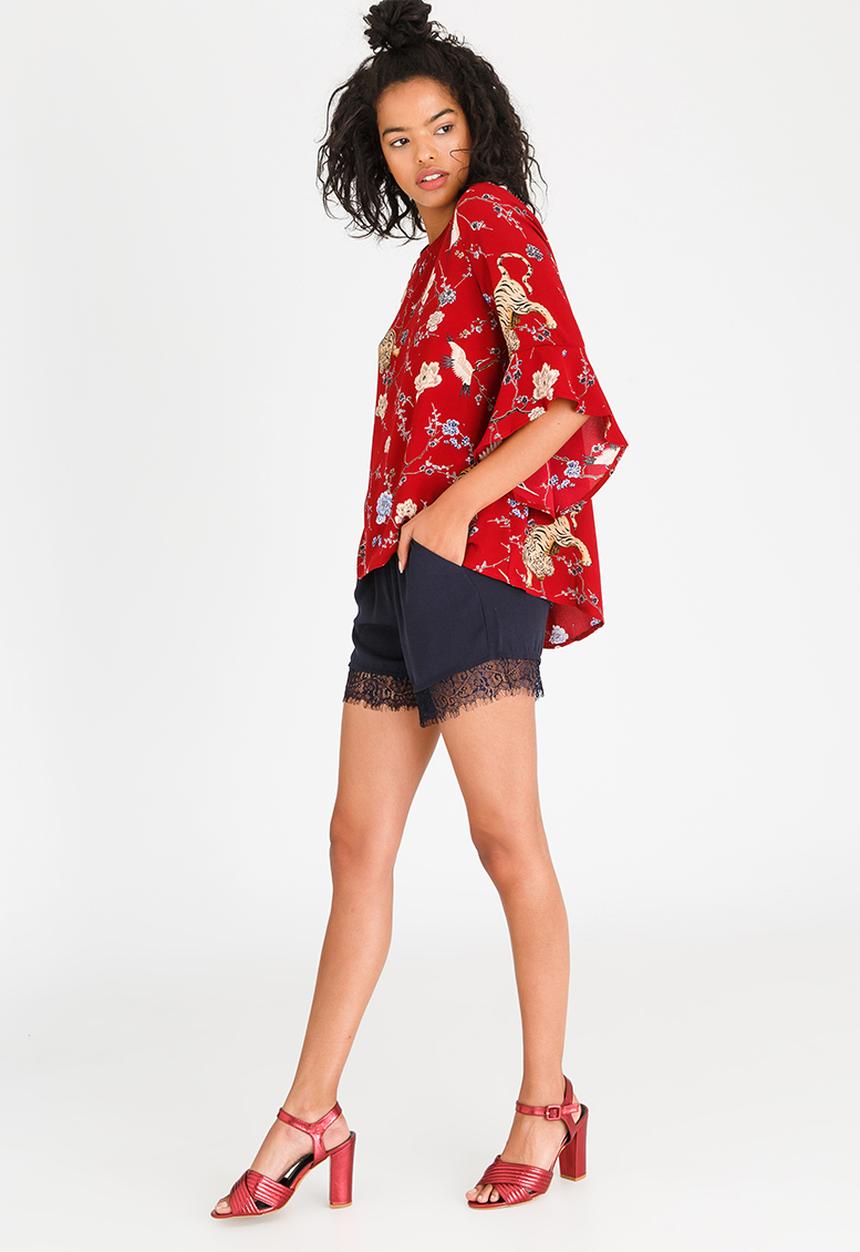 Revenge - Floral Patterned Box Top Red