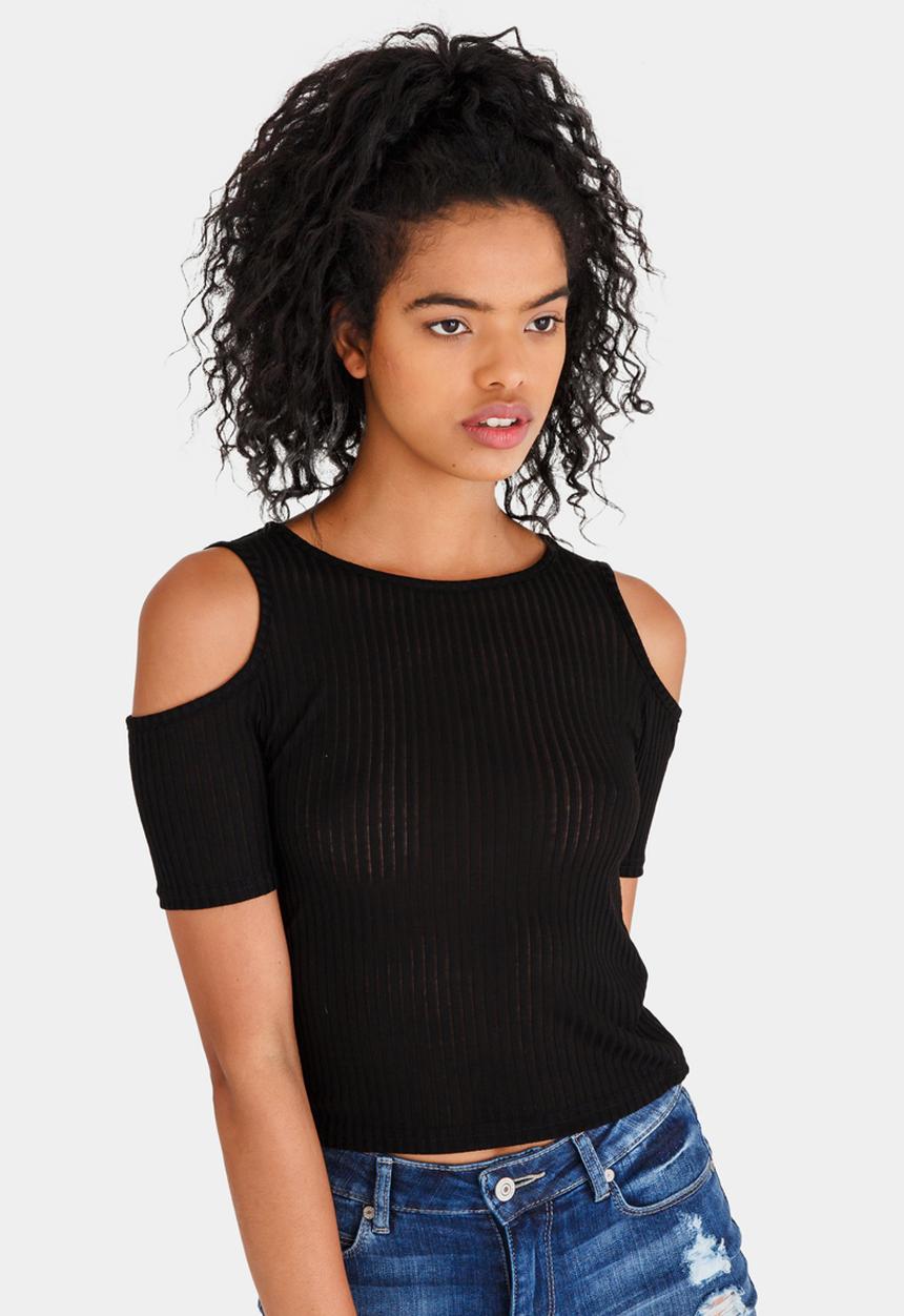 c(inch) - Cold Shoulder T-shirt Black