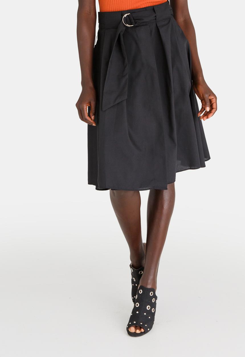 STYLE REPUBLIC - Contrast Belt Skirt Black