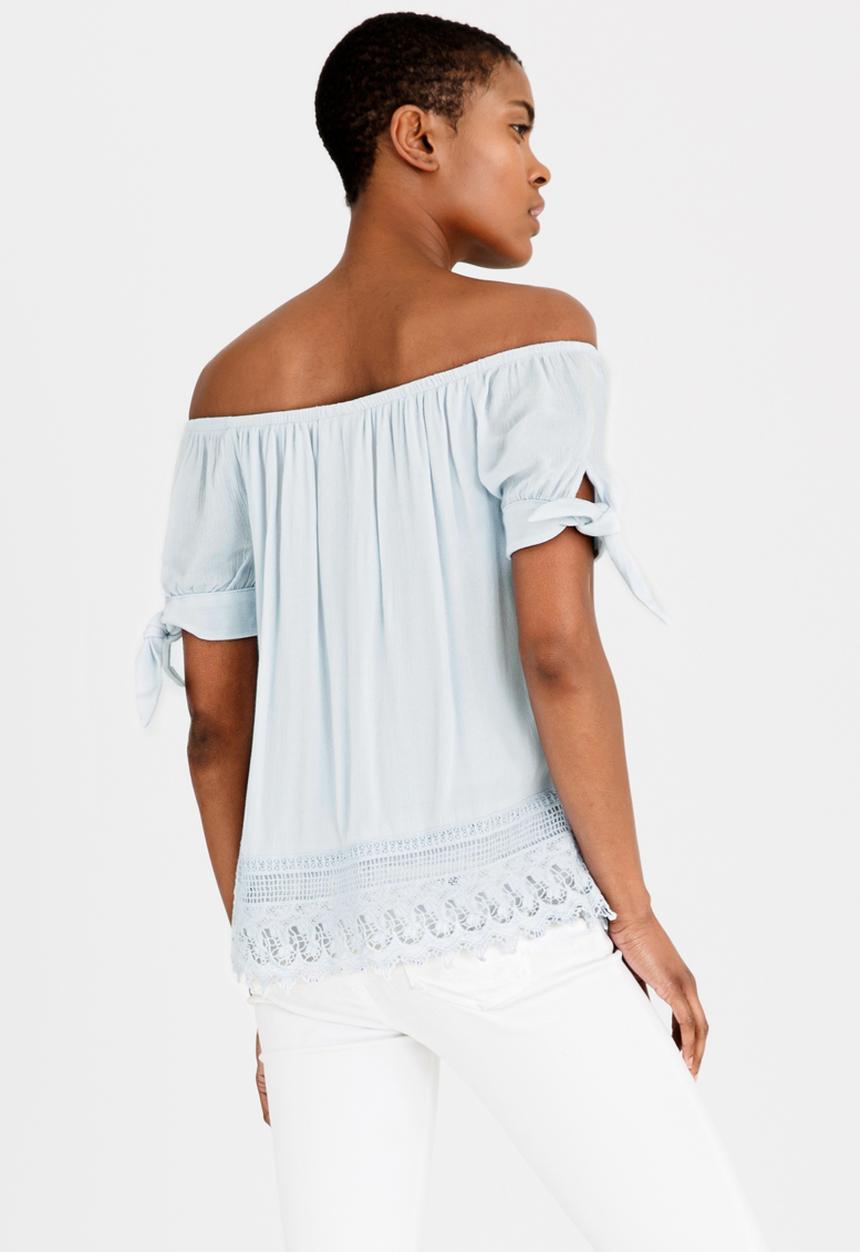 Vero Moda - Aya Off-the-shoulder Top Pale Blue
