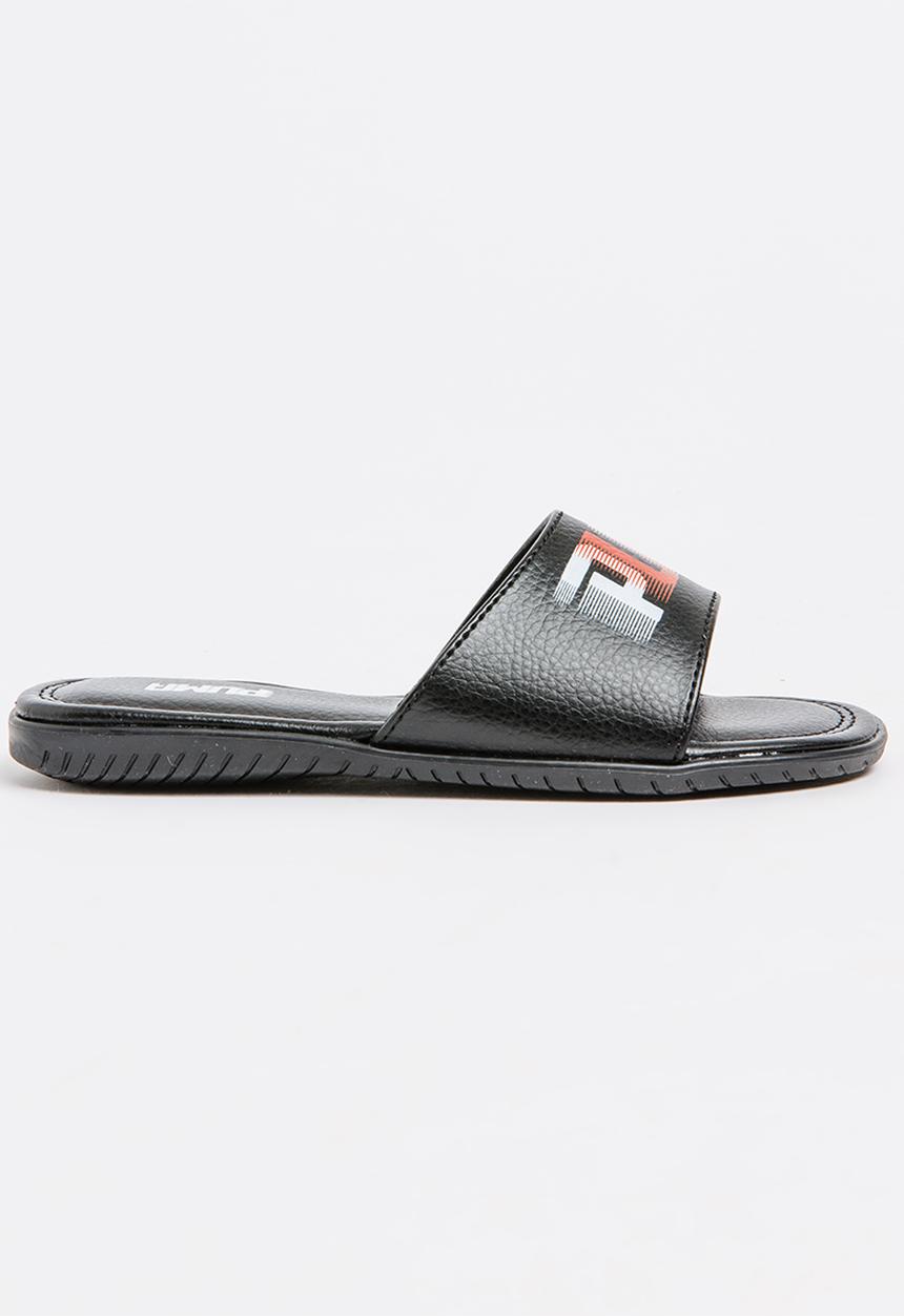 PUMA - Xcelcat Wording Slide Black