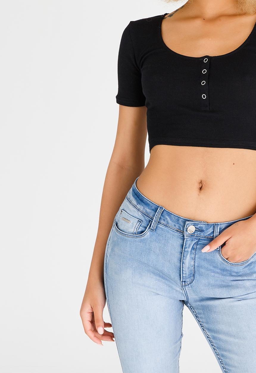 c(inch) - Cropped Ribbed T-shirt Black