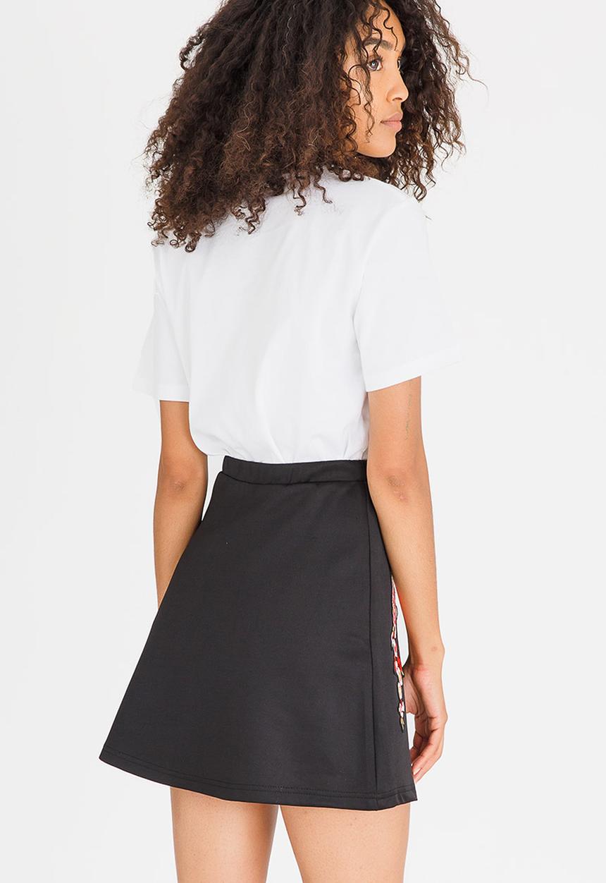 Mevrou & Co - Moeilikheid Tee White