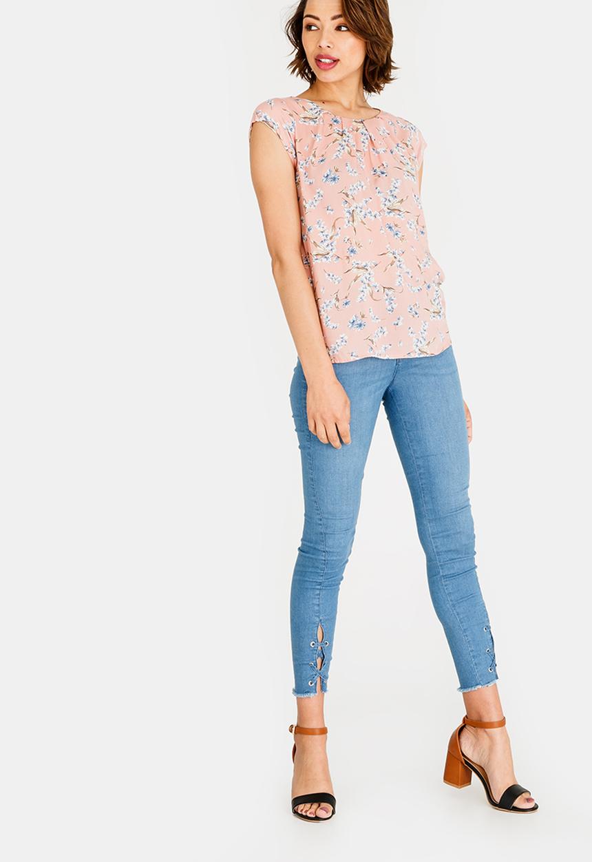 Revenge - Cap Sleeve Floral Top Mid Pink