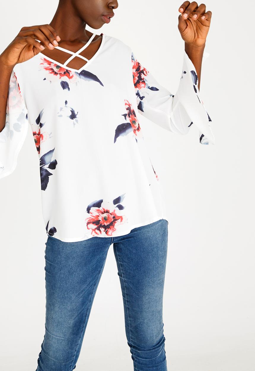 Revenge - V-neck Top White