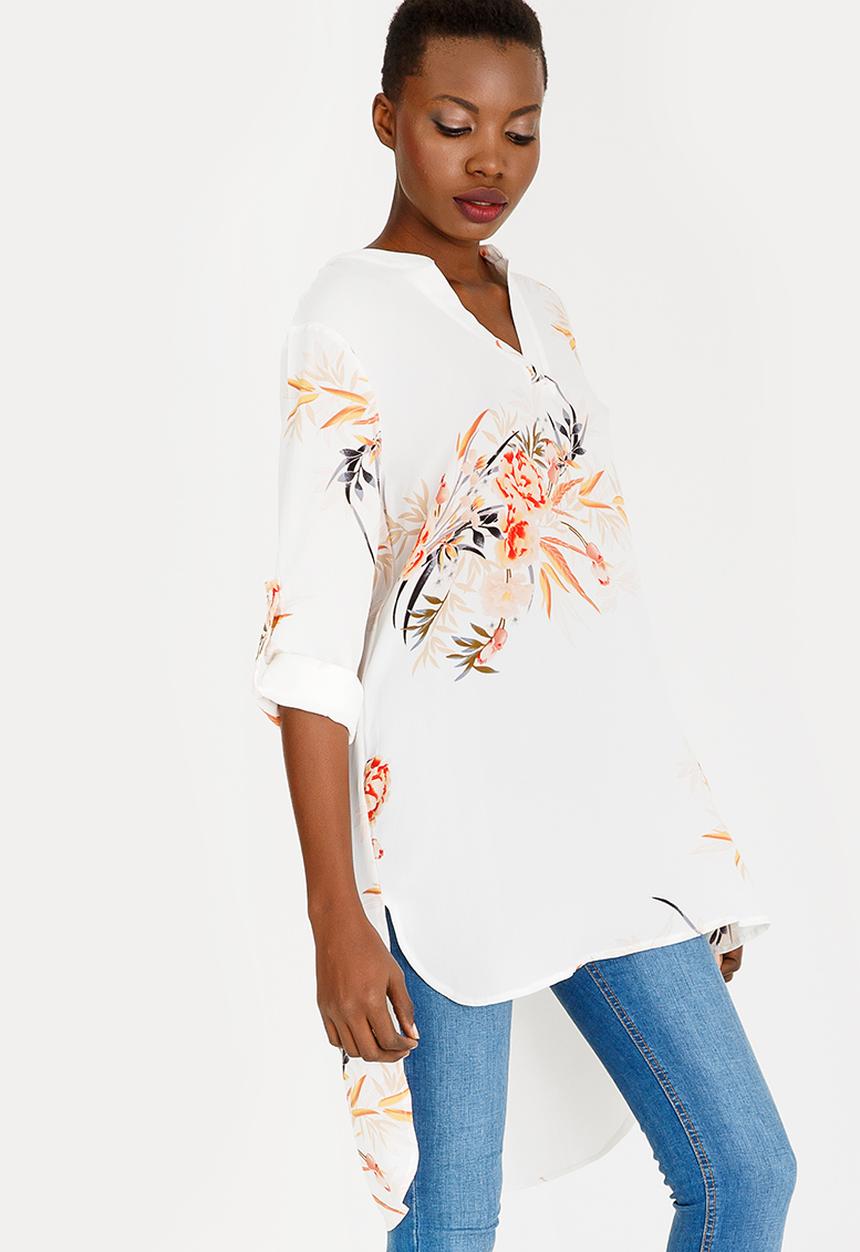 Revenge - Floral Dip Hem Tunic Cream