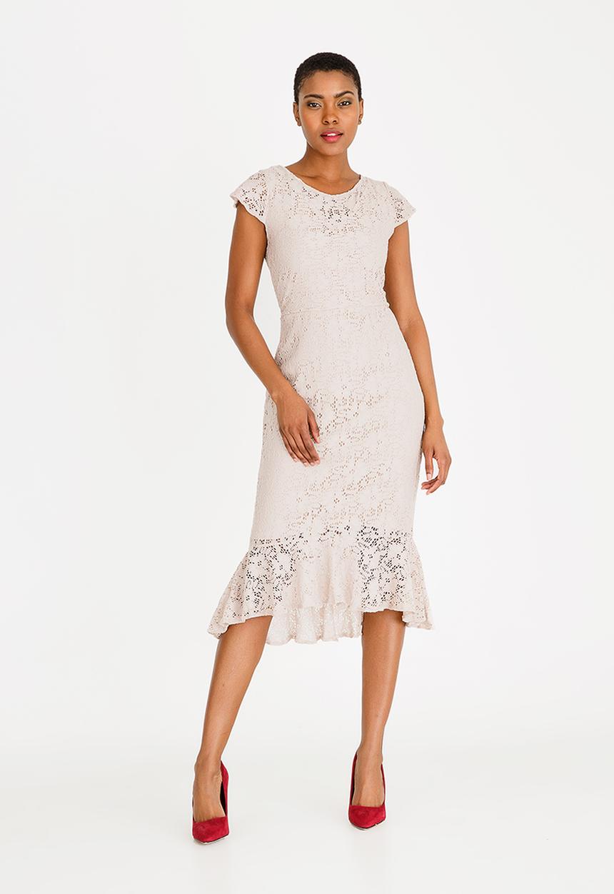 edit - Fitted lace dress with frills - beige