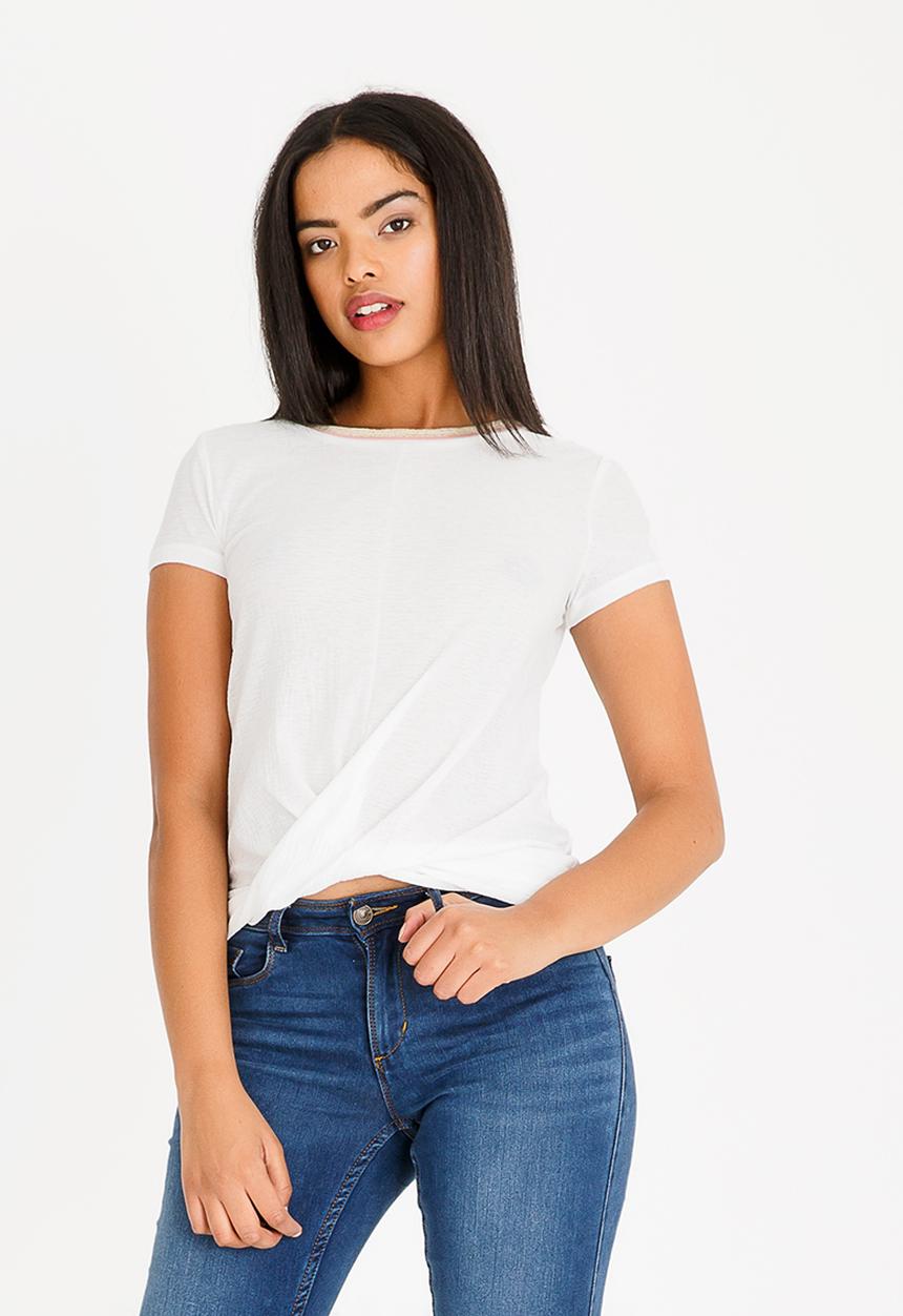 SISSY BOY - Twisted Tee Off White