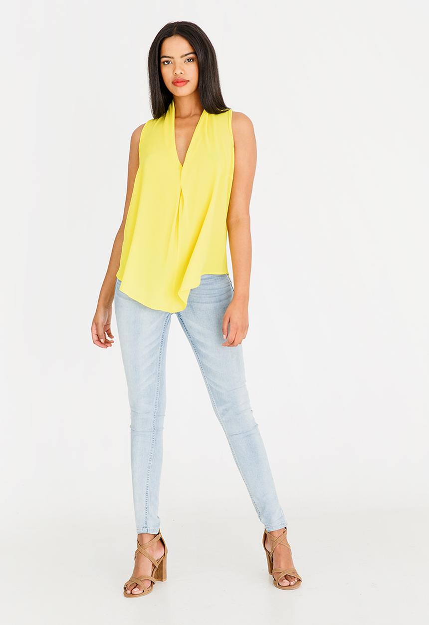 edit - V-neckline sleeveless top - yellow