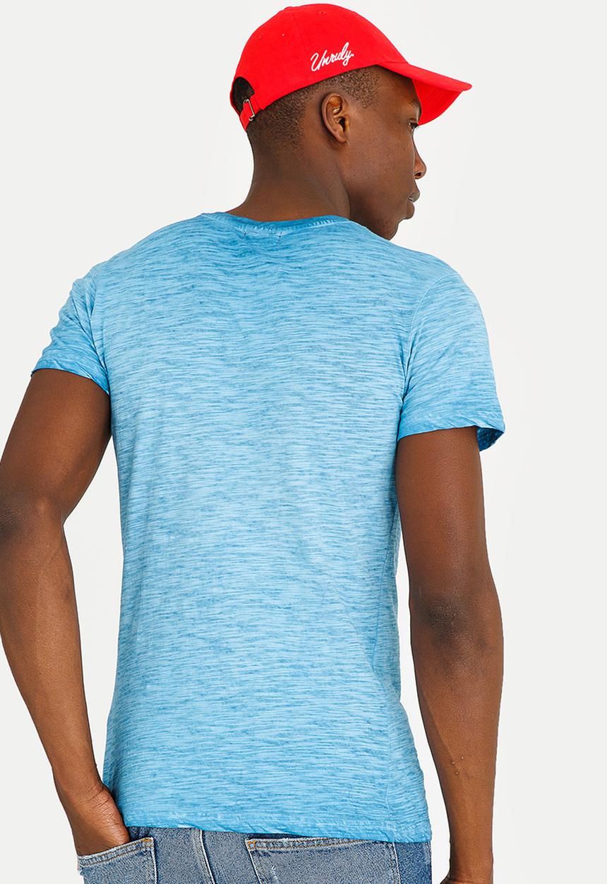 STYLE REPUBLIC - Print Wash College Tee V-neck Blue