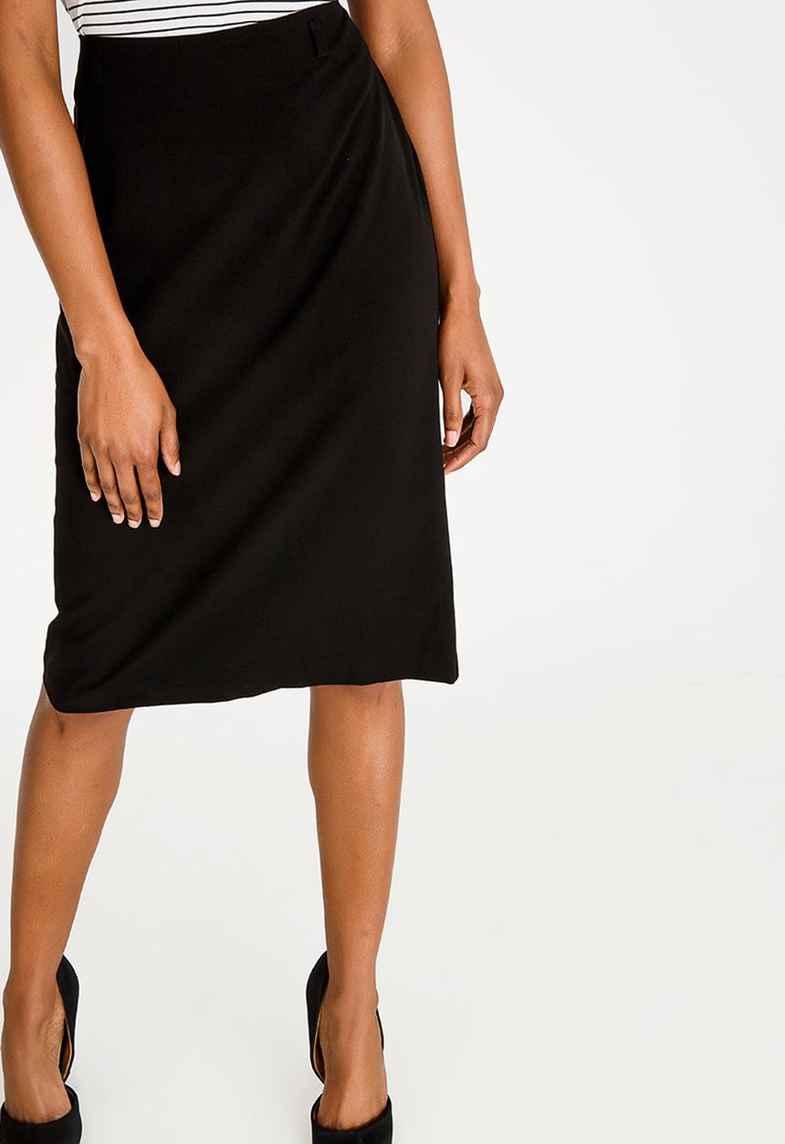 edit - Pencil skirt with back zip closure - black