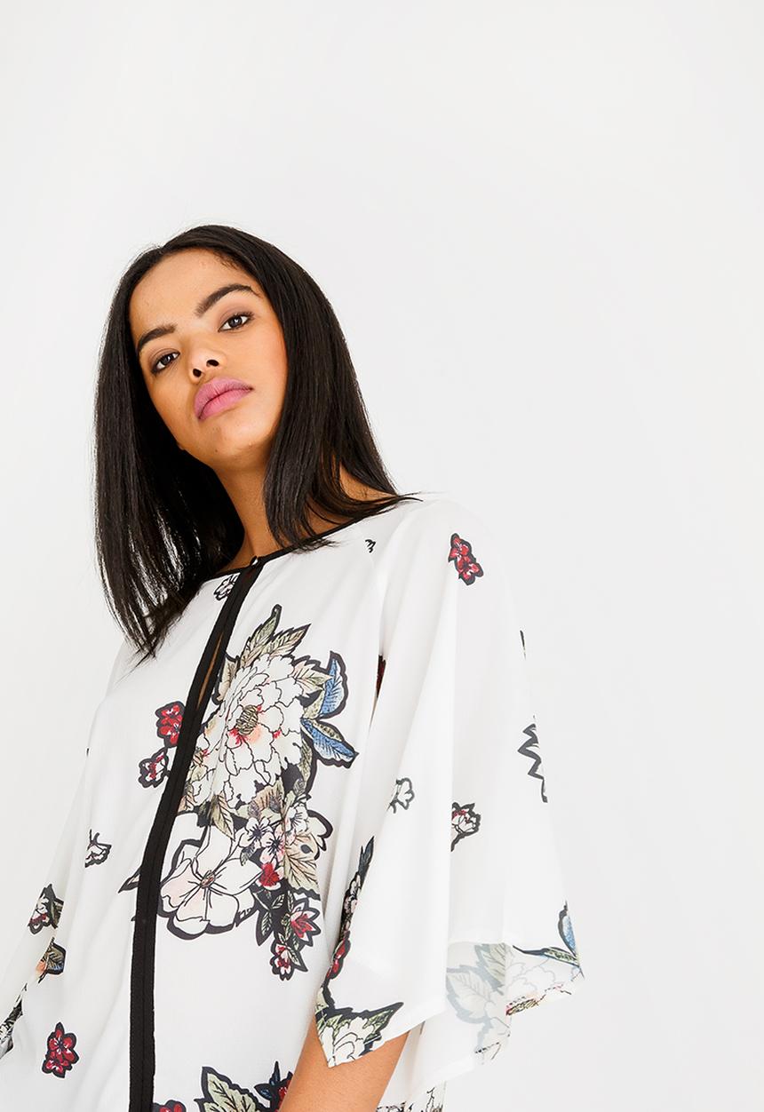 Revenge - Floral Top with Piping Contrast White
