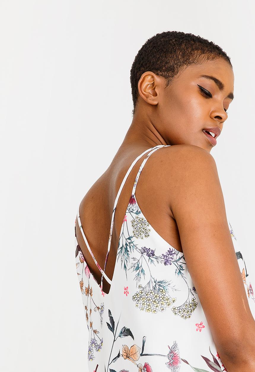 c(inch) - Strap Detail Cami White