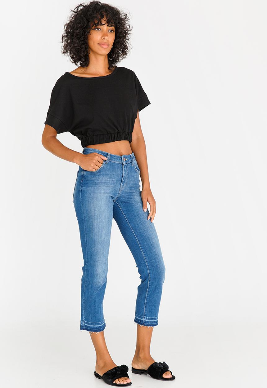 c(inch) - Cropped T-shirt Black