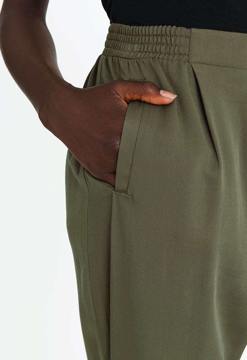edit - Pleated Front Pants Khaki Green