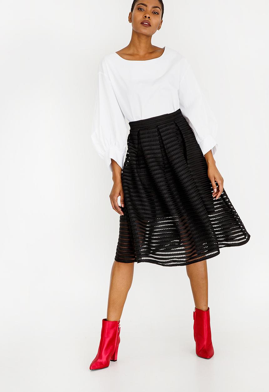 STYLE REPUBLIC - Structured Fit and Flare Skirt Black