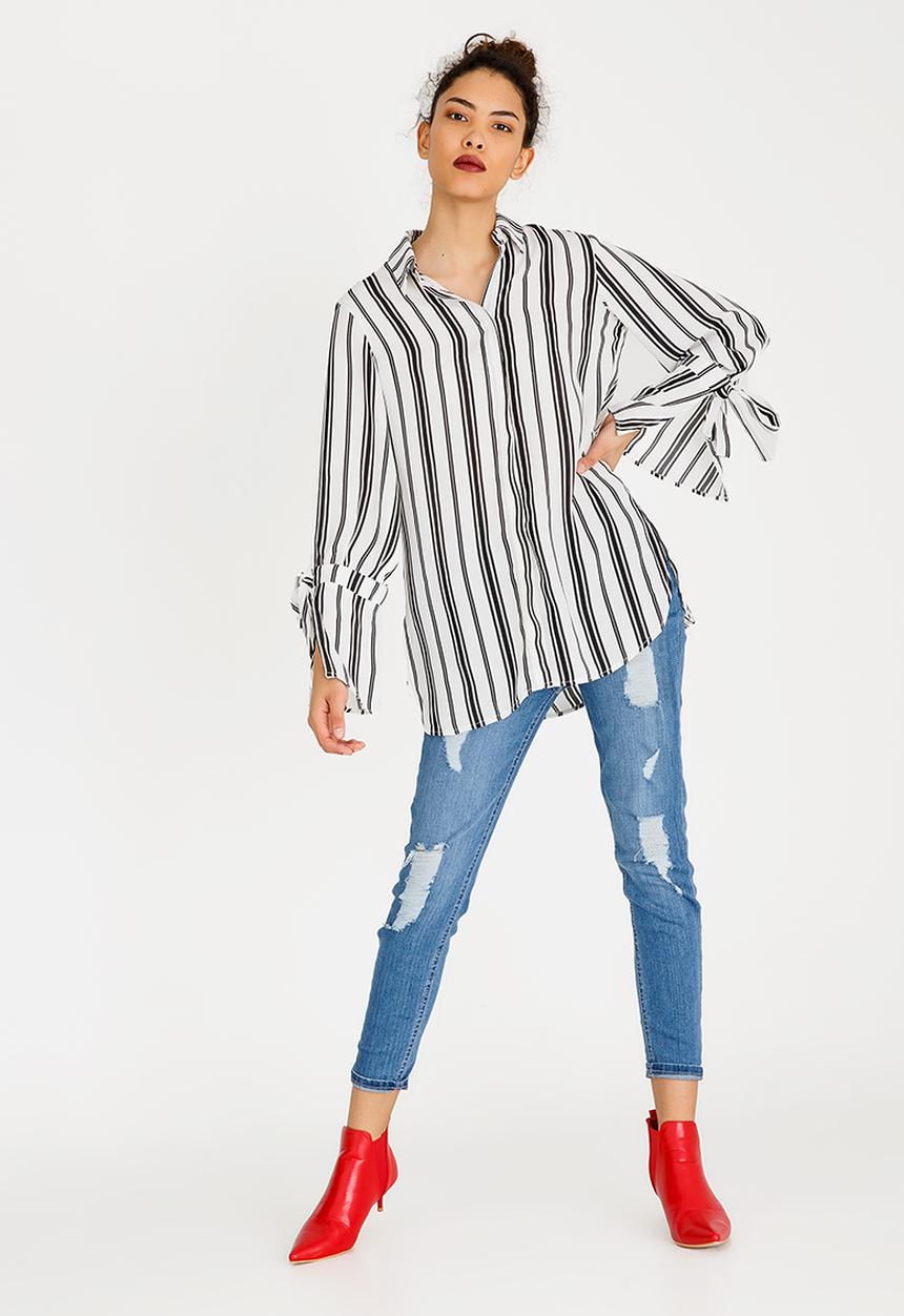 STYLE REPUBLIC - Tie Sleeve Shirt Black and White
