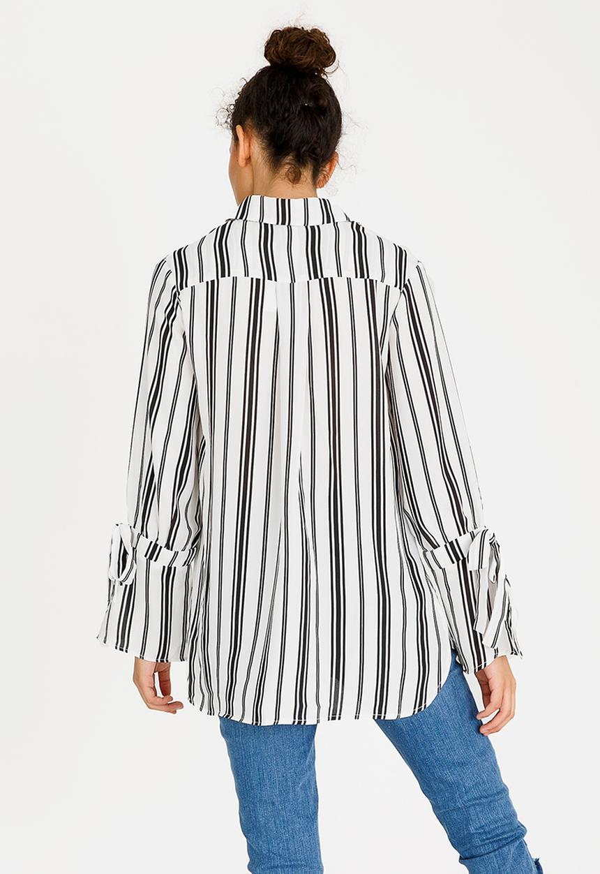 STYLE REPUBLIC - Tie Sleeve Shirt Black and White