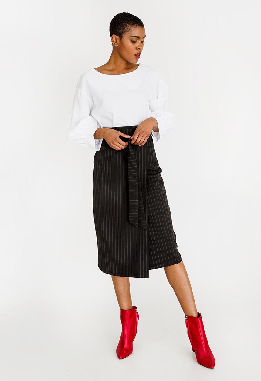 STYLE REPUBLIC - Highwaisted Wrap Skirt Black