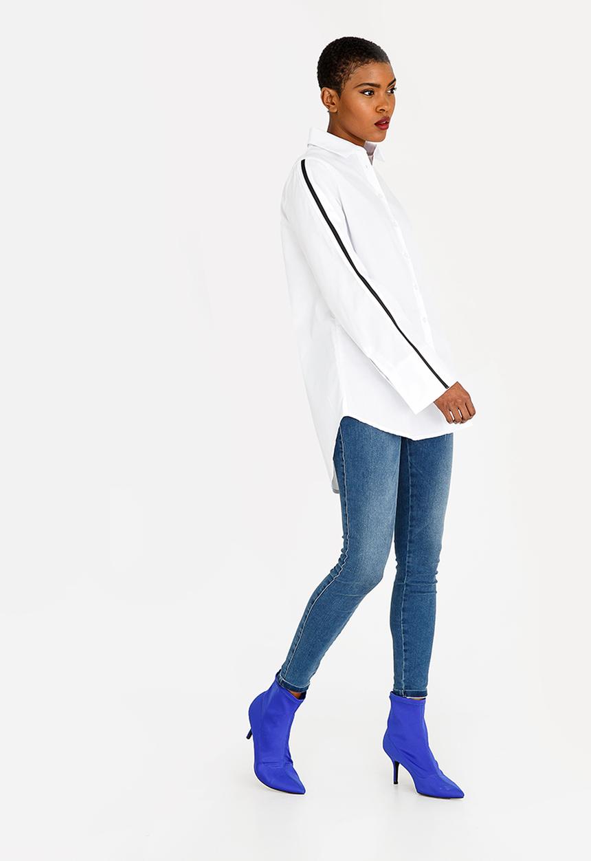 STYLE REPUBLIC - Athleisure Shirt White