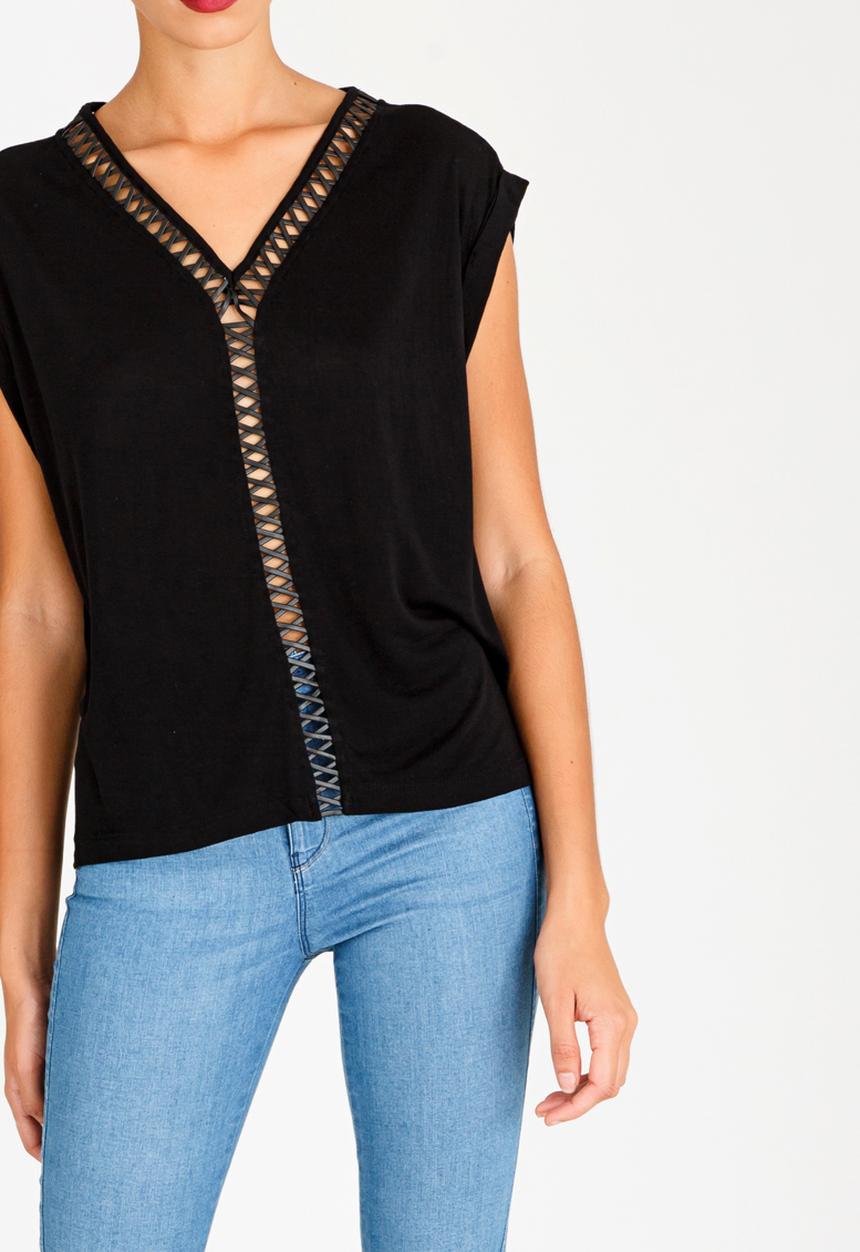STYLE REPUBLIC - Top With Leather Like Insets Black