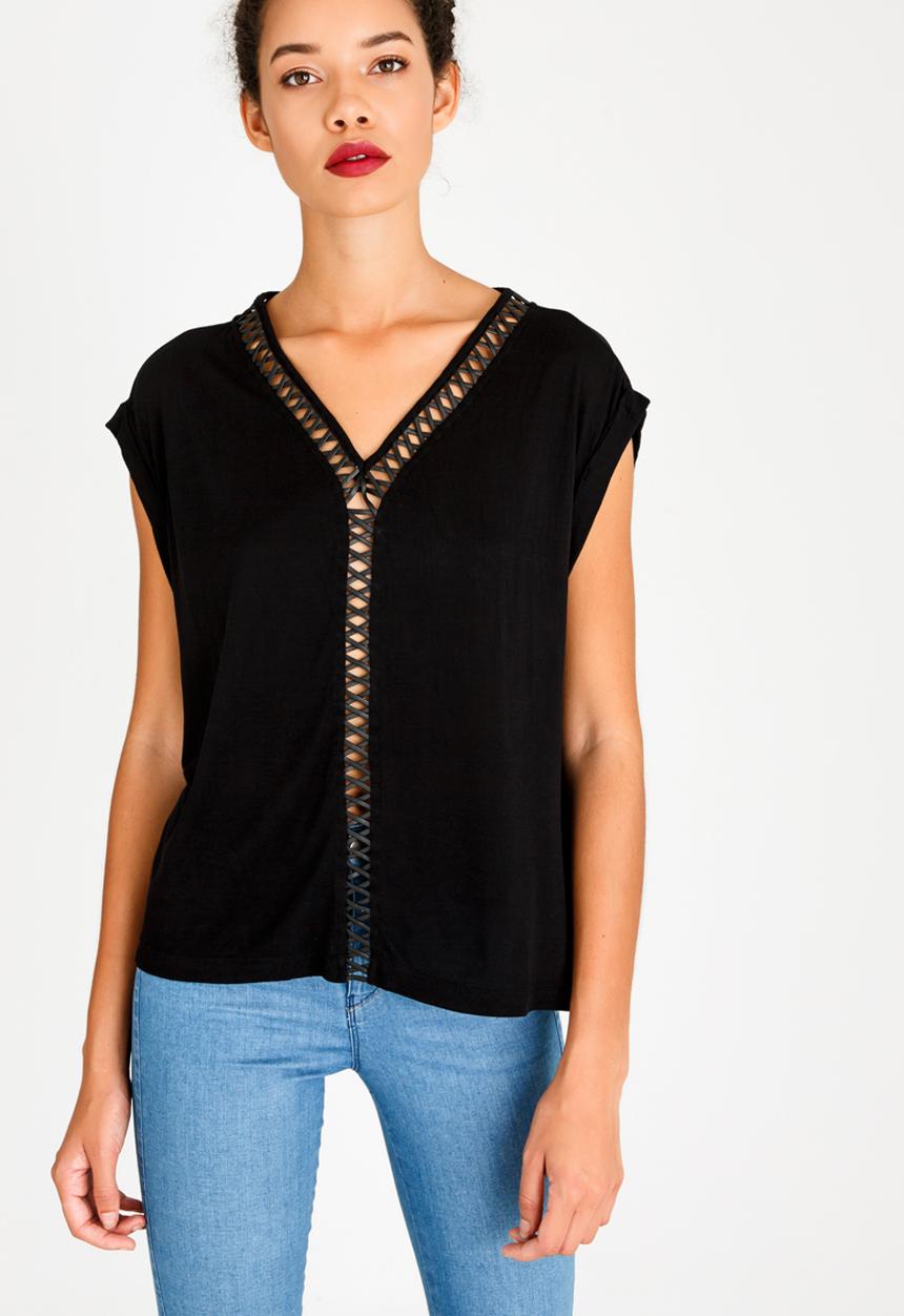 STYLE REPUBLIC - Top With Leather Like Insets Black