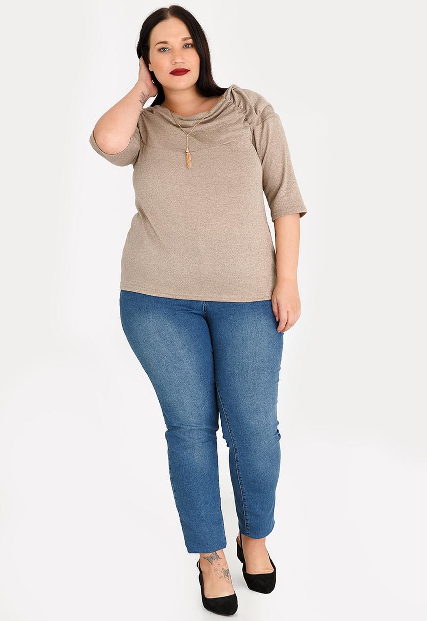 STYLE REPUBLIC PLUS - Knit Top with Chain Stone