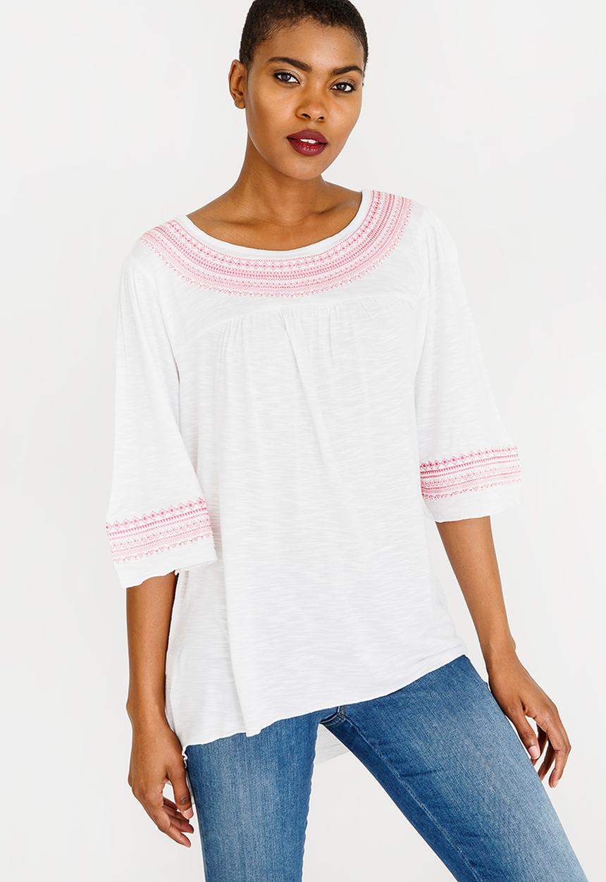 edit - 3/4 Sleeve Top with Embroidery Detail White