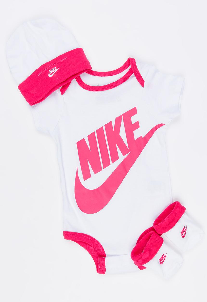 Nike - Futura Logo 3 Piece Set White
