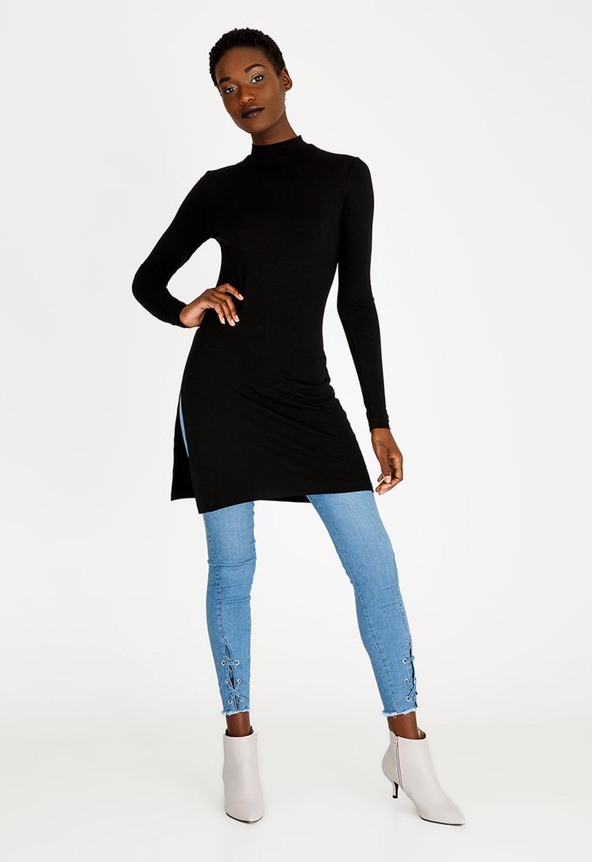 c(inch) - Longer Length Turtleneck Top Black