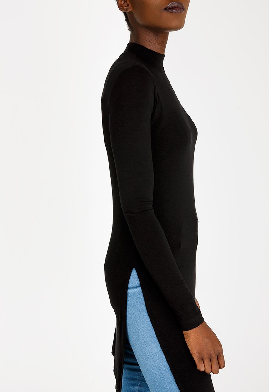 c(inch) - Longer Length Turtleneck Top Black