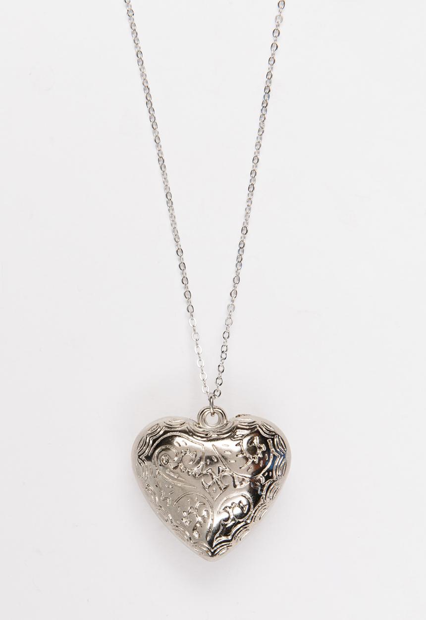Jewels and Lace - Heart Necklace Silver