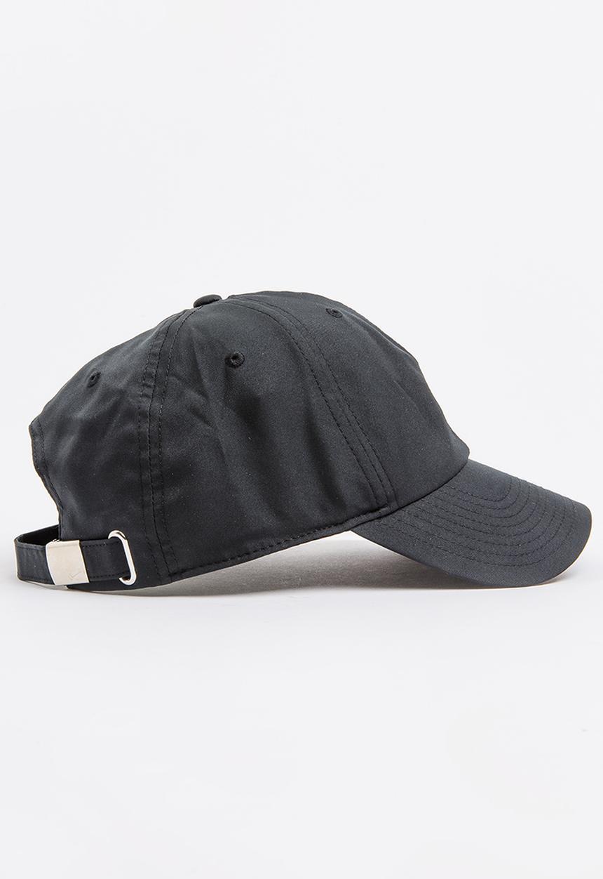 Nike - U NSW H86 CAP NK METAL SWOOSH - BLACK/METALLIC  SILVER