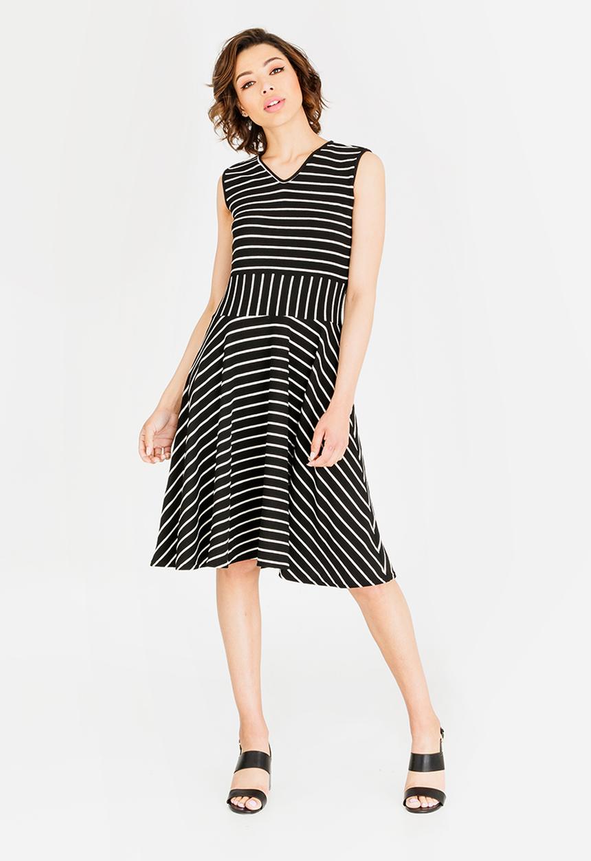 edit - Sleeveless fit & flare dress - black & white 