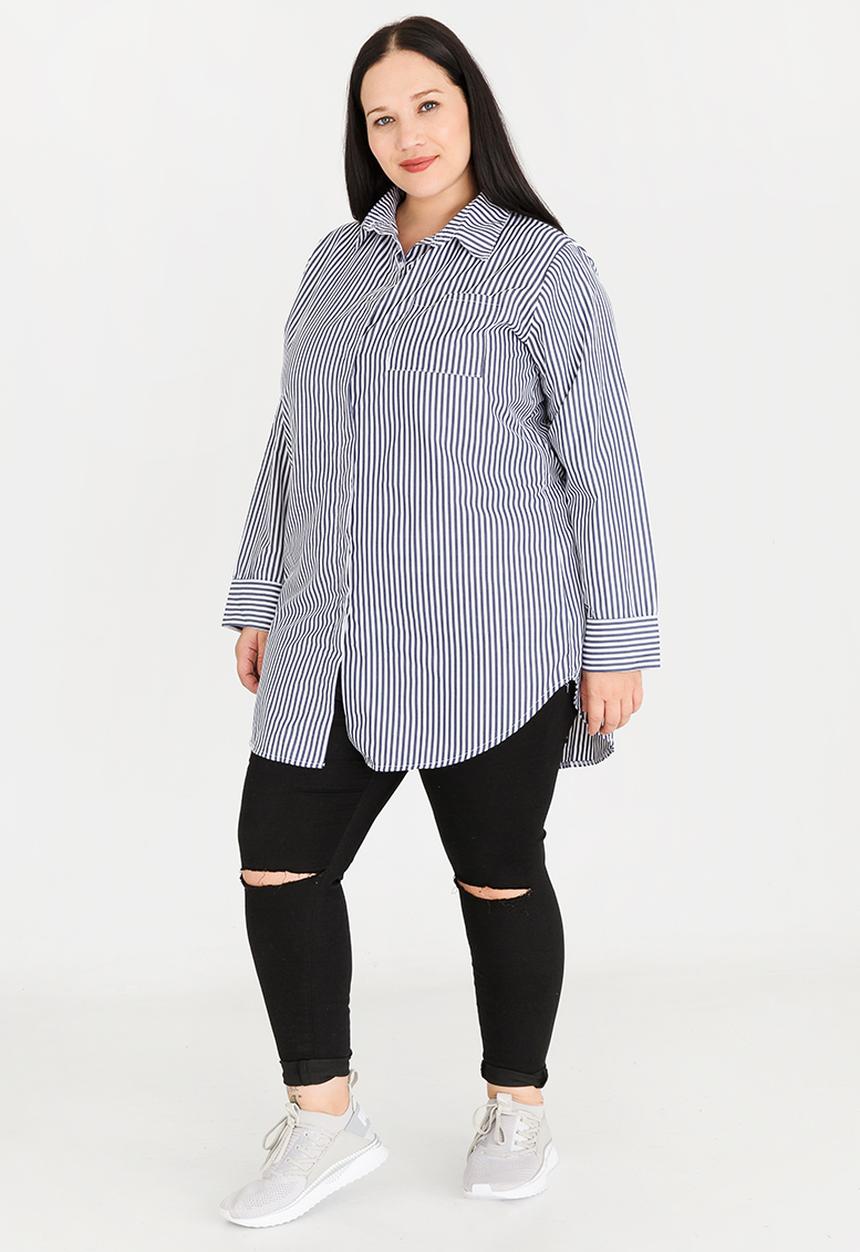 STYLE REPUBLIC PLUS - Longer length shirt - blue & white
